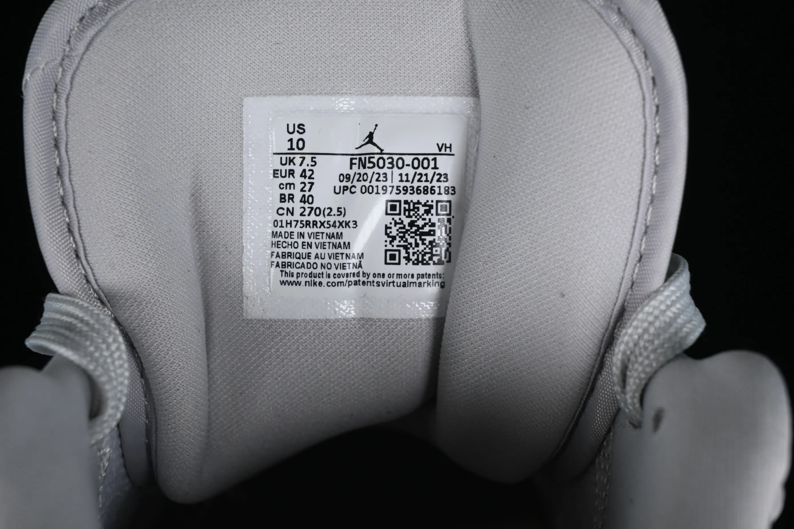 All categories Air Jordan Jordan series basketball shoes Air Jordan 1 Low Z version Air Jordan 1 Low "Metallic Silver" AJ1 Joe 1 liquid silver low-top cultural casual sneakers FN5030-001